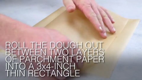 Pumpkin Cinnamon Roll Truffles