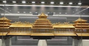 Chinese jewelry company blends innovation with tradition to stay competitive