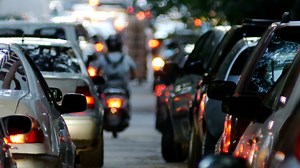 Lane filtering now legal for motorcyclists in Montana