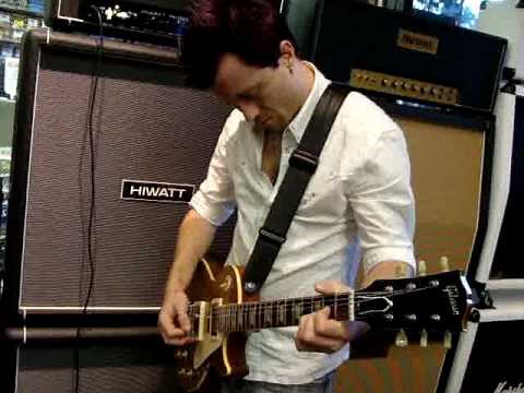 HiWatt Hi Gain 100 Demo