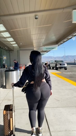 SAMMY | I’d be ✨obessed✨ too | Instagram