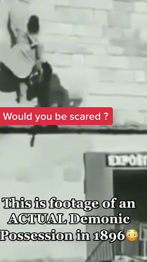 #horrorspot #horrorcollection #horrorroom #mancave #scaryclowns #scary #halloween #horrorfanatic #fridaythe13th #freddykrueger #michaelmyers #chucky #jasonvoorhees #horror #movierevies #trailerreactions