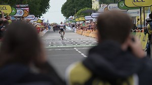 43K views · 1K reactions |  Come behind the scenes at the finish-line with Continental and see what goes into the organisation (and the busyness) of the podiums as the stage winners arrive! #TDF2021 | Le Tour de France | Facebook