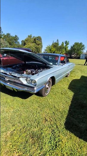 1965 Ford Thunderbird Landau Coupe (Diamond Blue)