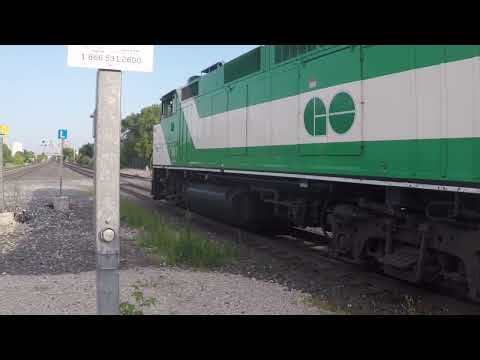 F59PH 561 pulls into Weston GO and Departs