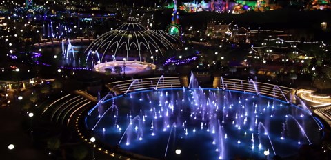 Multi-Angle Fountain Show at Epic Universe featuring Original Music
