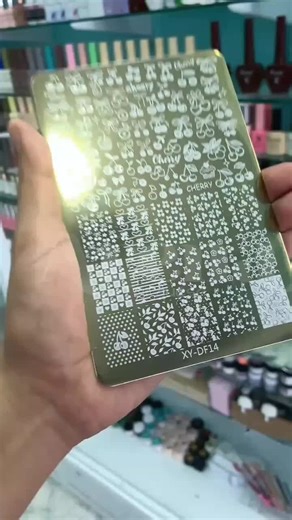 stamping para uñas 💅🏻🌸somos arena turquesa tienda de belleza física y online envíos a nivel nacional por Servientrega #paratii #nailart #tendenciauñas #manicure #stampingnailart