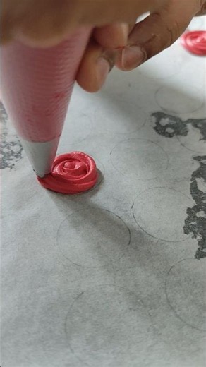 Royal Icing flower.🤩 #royalicing #icingsugar #icing