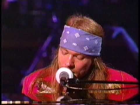 Guns n' Roses + Elton John "November Rain" LIVE - MTV Awards (1992)