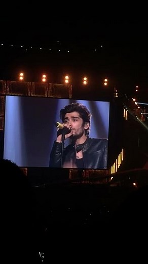 Right Now - One Direction (St. Louis 8.27)