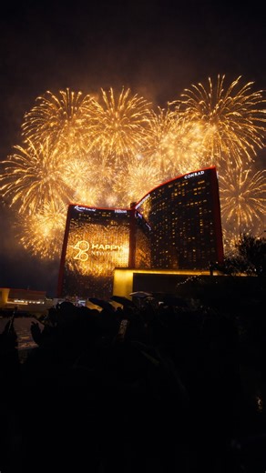 Resorts World Las Vegas on Instagram: "✨An unforgettable night ringing in 2026 with you! From Sugar Ray’s live performance lighting up our big screen to counting down with James Hype at Zouk Nightclub, plus front-row views of the fireworks and first-ever NYE drone show from Rose Rooftop, the night was pure magic. Culinary excellence took center stage as well, with New Year’s Eve gala dinners at our signature restaurants, including Kusa Nori, Stubborn Seed, and Fuhu—where every bite matched the e