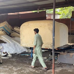 136K views · 574 reactions | From Raw Materials to White Foam #FoamProduction #HowItsMade #FactoryProcess #MadeInUSA | Insane Crafting 1 | Facebook