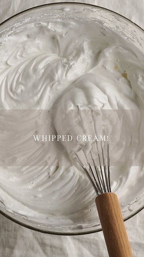 Emily Hopkins | Homemaker | Recipes on Instagram: "Ditch the store bought whipped cream with corn syrup and make your own in just a few minutes! Refined sugar-free whipped cream recipe ⬇️ Ingredients: • 1 cup heavy whipping cream • 2-3 tablespoons honey (adjust to taste) • 1/2 teaspoon vanilla extract Instructions: 1. Combine ingredients: In a mixing bowl, pour in the cold heavy whipping cream. Add the vanilla extract. 2. Whip the cream: Use an electric mixer on medium-high speed to whip the cre