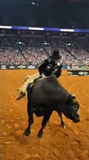 ⚠️ Cowboy vs Monster Bull – Most Terrifying PBR Ride Ever Caught on Camera! 🐂💥