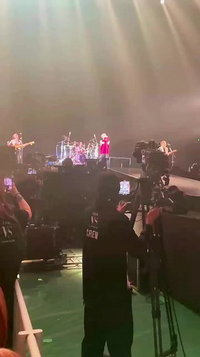 感動のVSライブ！takaからhiroに向けた新曲を公表