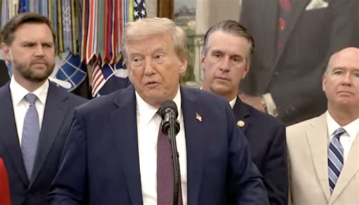 'It's the internet plus three or four other things': Trump accidentally admits that he knows nothing about artificial intelligence