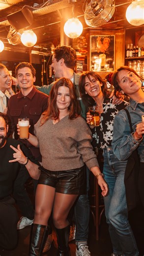 Vintage Café Bordeaux on Instagram: "🍷 On vous embarque pour une soirée au Vintage Café, sur les quais de Bordeaux ! Ici, on trinque, on grignote, on rigole… et on profite à fond entre amis ou en famille ✨ Le petit plus ? Un Happy Hour tous les jours de 15h à 19h pour trinquer sans se prendre la tête 🤩 Bref, l’endroit parfait pour chiller, rigoler et adopter votre nouveau QG sur les quais. #vintagecafe #barbordeaux #sortirabordeaux #quoifaireabordeaux #happyhour"