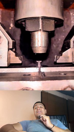 252K views · 948 reactions | Mira cómo esta máquina convierte alambre en clavos en un instante | Colores Paganos | Facebook