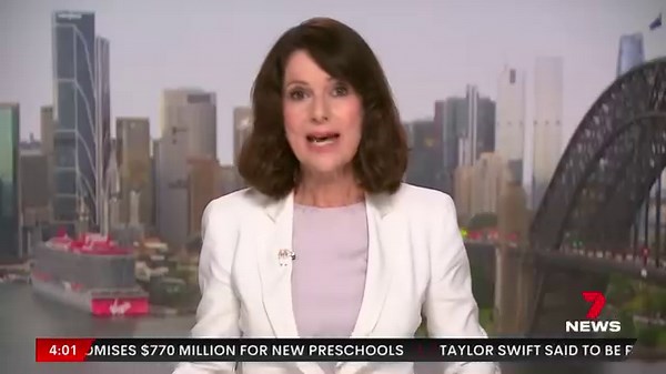 Four people have been taken to hospital struck by lightning near the Opera House during a freak storm. More details: 7news.link/3T32KhX 7NEWS at 6pm. #7NEWS | 7NEWS Sydney