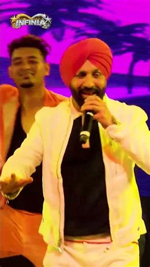 Feel the ultimate Punjabi vibe. Sukshinder Shinda rock the stage.