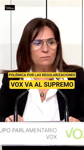 VOX recurre al Supremo contra las regularizaciones y carga contra Sánchez