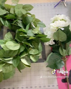 94K views · 277 reactions | My TikTok hydrangea wreath tutorial! 藍 Who’s on tiktok? Make sure to follow me there @southerncharmwreaths | Southern Charm Wreaths | Facebook