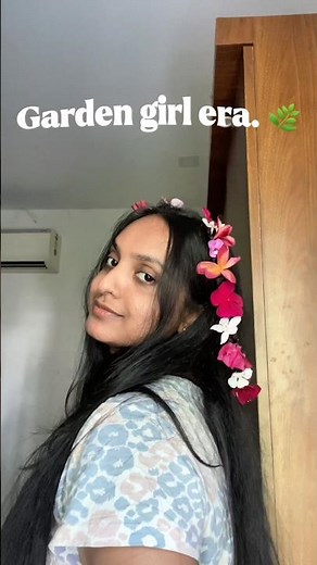 Transforming my braids with fresh flowers! 🌸✨ #trending #viral #flowerhairstyle #hairtutorial #diy