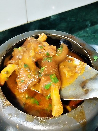 Khasi Ko Khutta Ko Jhol: Best Nepali Recipe