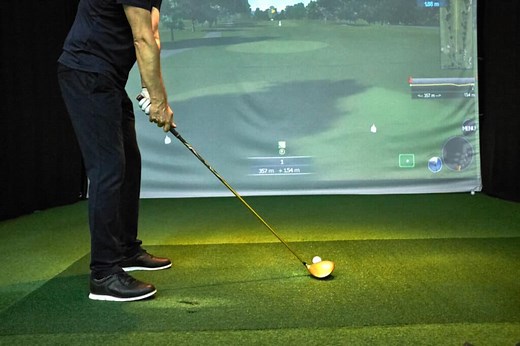 Do Golf Simulators Improve Your Game? Only if You Use Them Right
