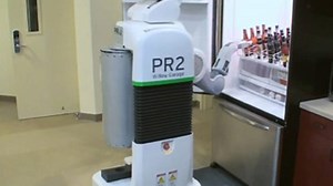 Video: Google veteran builds beer-fetching robot, slashes price