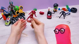 OLD TOYS + SLIME SAM = BIZZARE LAMP