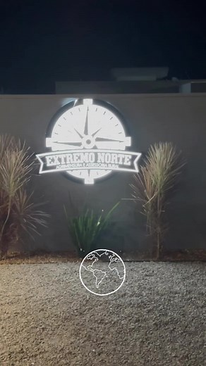 Modern Office Furniture Showcase: Elegant Designs