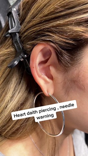 Heart daith piercing needle warning #pierce #piercing #piercings #tiktokpiercings #fy #fyp #fypシ #ear #earpiercing #earpiercings #heart #cartilagepiercings #cartilage #piercer #needle #needlewarning