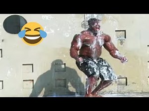 BROMA DEL CHAMPÚ! Las Mejores Bromas del Champu Infinito en la Ducha de Playa 🚿