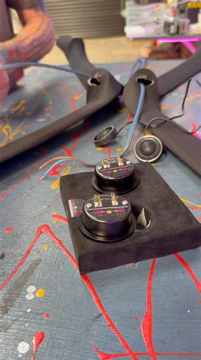 3.7K views · 43 reactions | Have a look at these NEW Waveguide AMTs and Alpine tweeter pods getting installed into an OLDSCHOOL Landcruiser !! #waveguide #amt #alpine@#caraudio #landcruiser #toyota #fyp #explore | Radiotec East Rand | Facebook