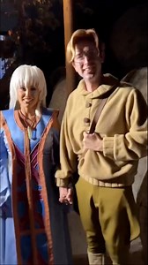 If you’ve ever wondered what it’s like to meet Milo & Kida at Disneyland, here’s a fan’s video from the Disneyland’s Moonlight Magic from February 2025! 💠 📷: duffyshelliemae on Instagram #AtlantisisWaiting #MoonlightMagic #AtlantisTheLostEmpire #Disney #Atlantis #MiloThatch #QueenKida #DCA #Kida | Atlantis is Waiting - 25th Anniversary Celebration