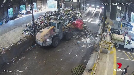 7NEWS has shocking video of an exploding battery flying from a rubbish truck, and almost hitting a man in the head. Queenslanders are being warned that putting batteries in household bins is an innocent but potentially deadly mistake. #7news