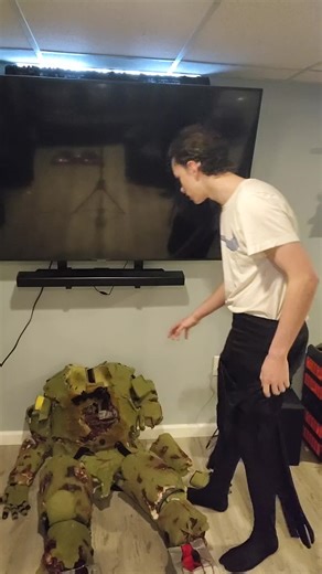 warning, loud noises #fnaf #fnaf3 #fivenightsatfreddys #afton #williamafton #springtrap #springtrapcosplay #cosplay #cosplayer #fivenightsatfreddys3