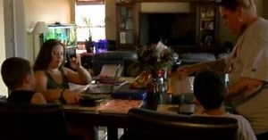 Tucson mom juggles seven kids remote learning