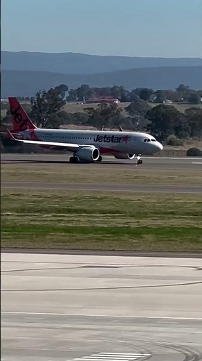 Jetstar A320neo Makes History at WSI First Passenger Aircraft Arrival | Jetstar JQ7990 A320neo