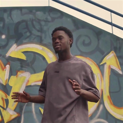 Nouveau son de MKB avec LaFricain à venir ce vendredi