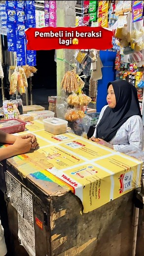 647K views · 6.3K reactions | Ampun deh kalo dapat pembeli kayak gini﫣藍藍 #kontenjualan #reelskomedilucu #videoreelslucu #komediwarung #fbprolucu #kontenkomedi | Coffi Zahri | Facebook