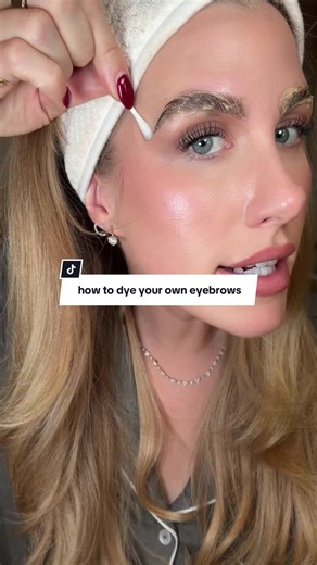 How to Dye Your Own Eyebrows at Home in 5 Minutes