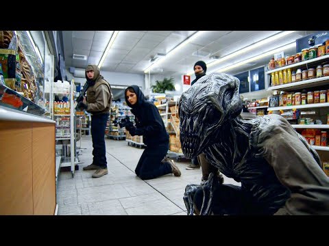 Criminals Trying to Rob a Supermarket Unaware it is an Alien Breeding Ground