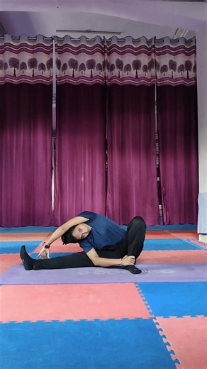 Revolved Head-to-Knee Pose / Revolved Side Stretch Pose #yogapostures #yoga