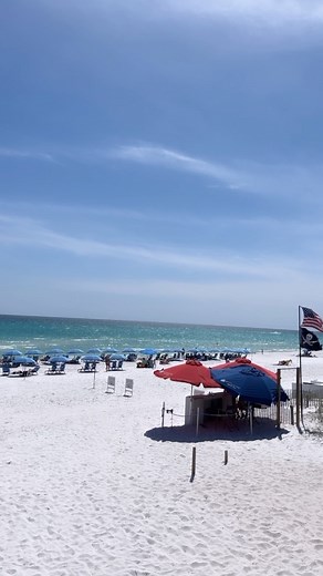 ☀️This view never gets old!! . #thebackporch #destin #destinfl #destinflorida #todoindestin #visitfl #seafood #sunset #beachfront #beachin #gulfcoast #emeraldcoast #gulfofmexico #destineats #beachdays #floridapanhandle #gulfcoastrestaurants #nature #floridavibes #beachlife #beachvibes #coastal #coastalliving #beachside #summer #sunshine | The Back Porch in Destin, Florida