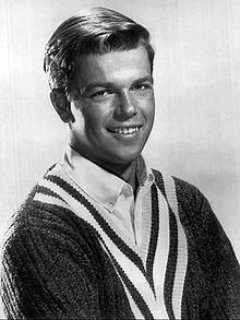 Robert Logan ~ Complete Biography with [ Photos | Videos ]