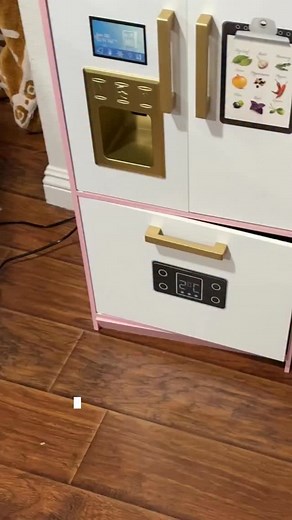 796K views · 234K reactions | Let her cook, I guess. #cooking #parenting #fish #fishandchips | Amber Wallin | Facebook