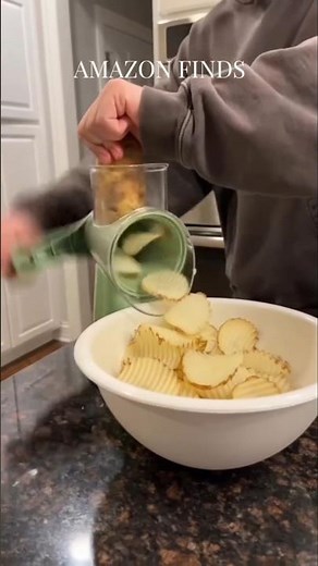 Cheese Grater for kitchen | Easy Kitchen Gadget for Cheese, Veggies & Nuts #KitchenGadgets