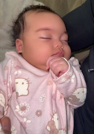 So cutie 🥰 @Mr.Stretch19 @ItzAnny328 | walter and raina baby